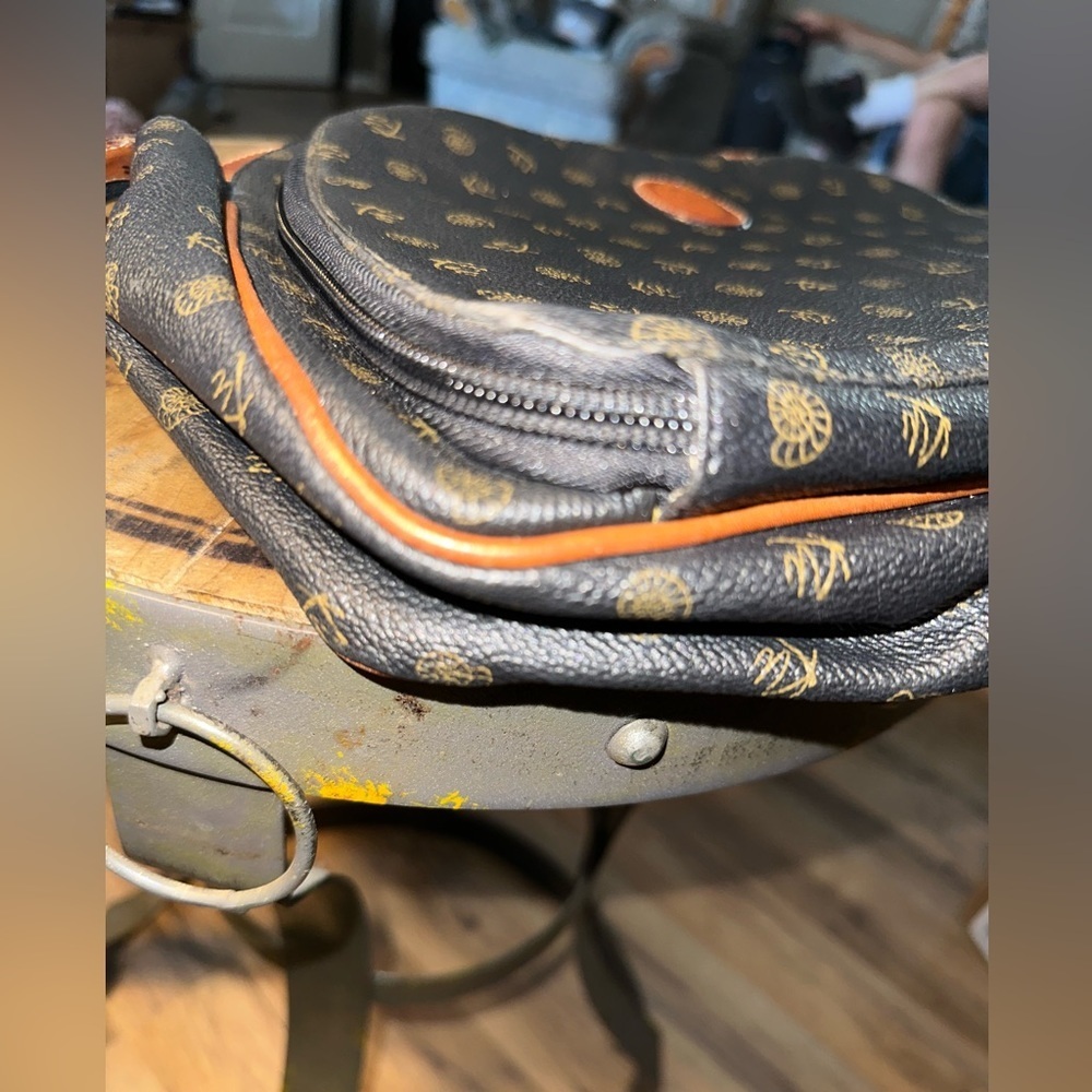 Vintage (made in Italy) Kenzia handbag​​ - Picture 8 of 8